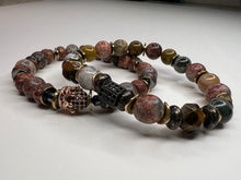 Load image into Gallery viewer, Reflection of a King