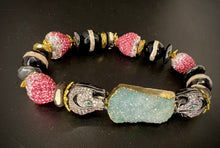 Load image into Gallery viewer, Emerald Majesty