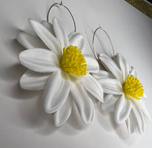 Load image into Gallery viewer, Flower Child